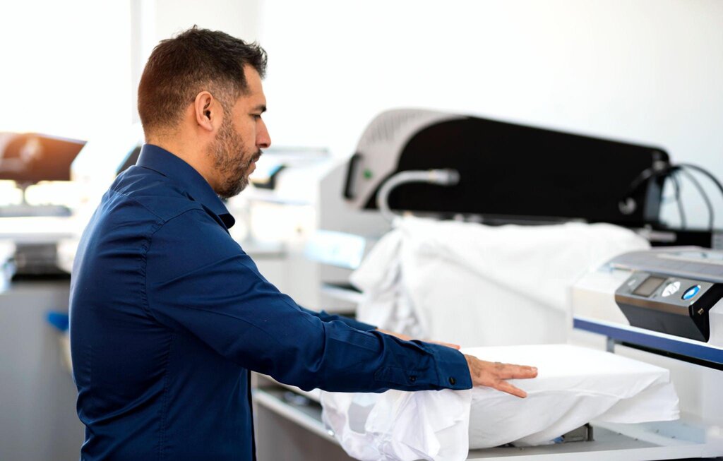 Fabric printer for clothes labelling