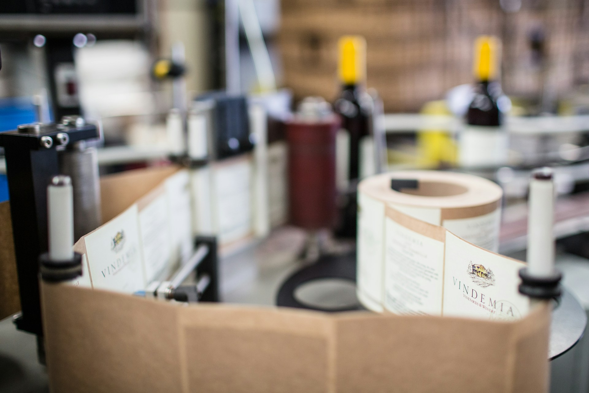 Inside Automated Labeling Machines for High‑Speed Bottle Lines